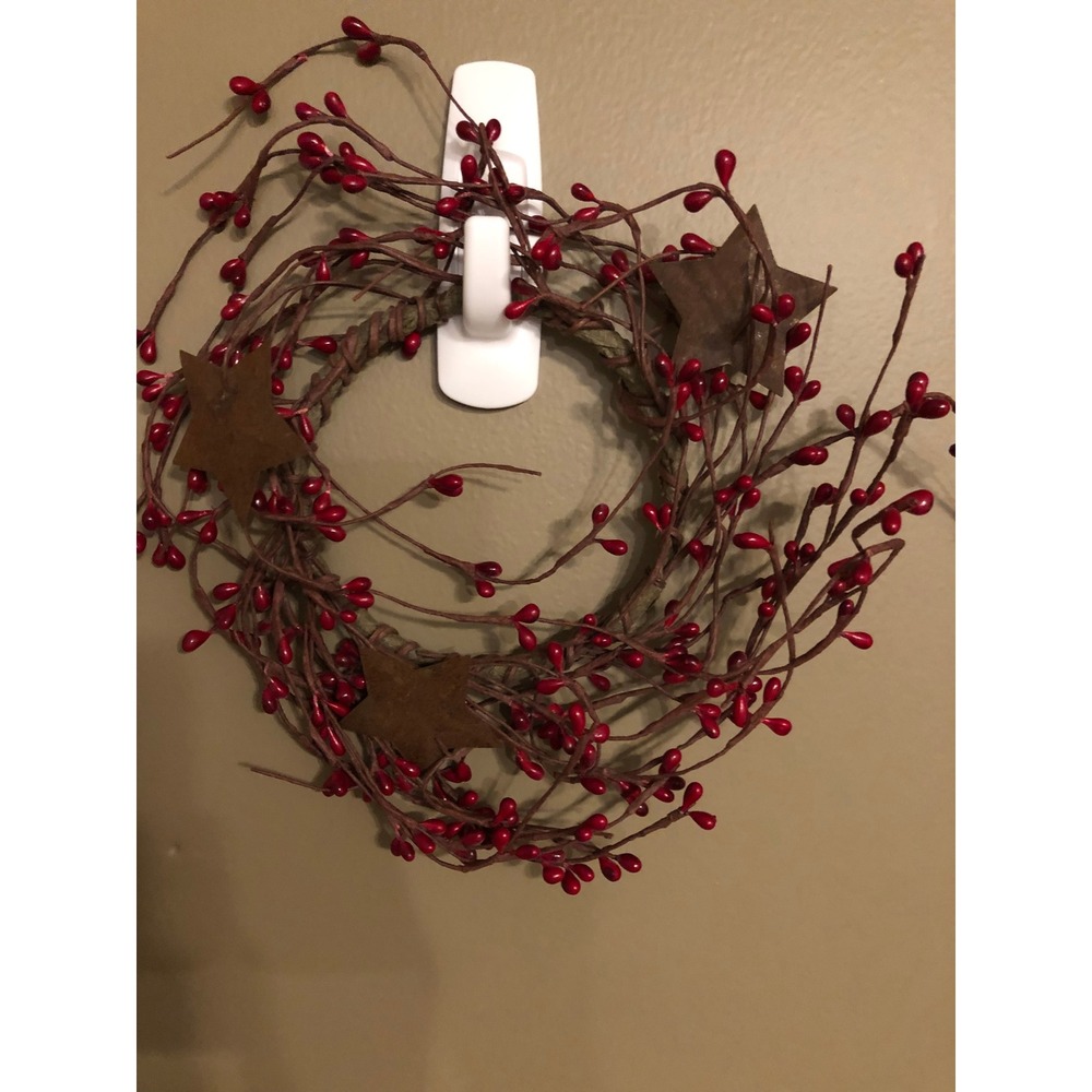 Rustic Red Pip Berry Wreath with Rusted Metal Barn Stars 10" Primitive